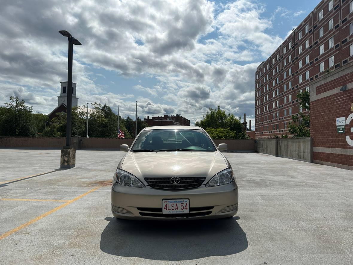 2004 Toyota Camry for sale by owner in Lowell