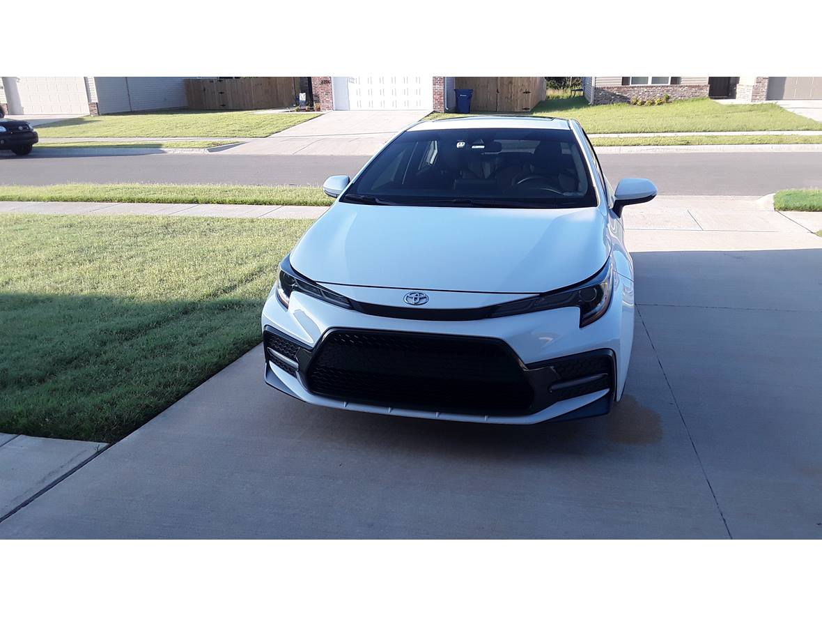 2020 Toyota Corolla SE for sale by owner in Siloam Springs