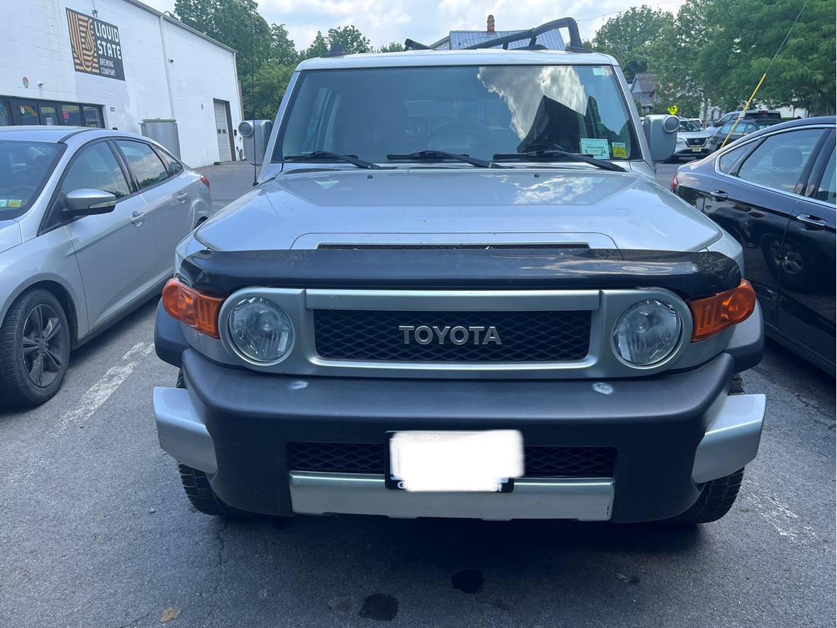 2007 Toyota Fj Cruiser for sale by owner in Ithaca