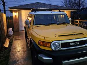 Yellow 2007 Toyota Fj Cruiser