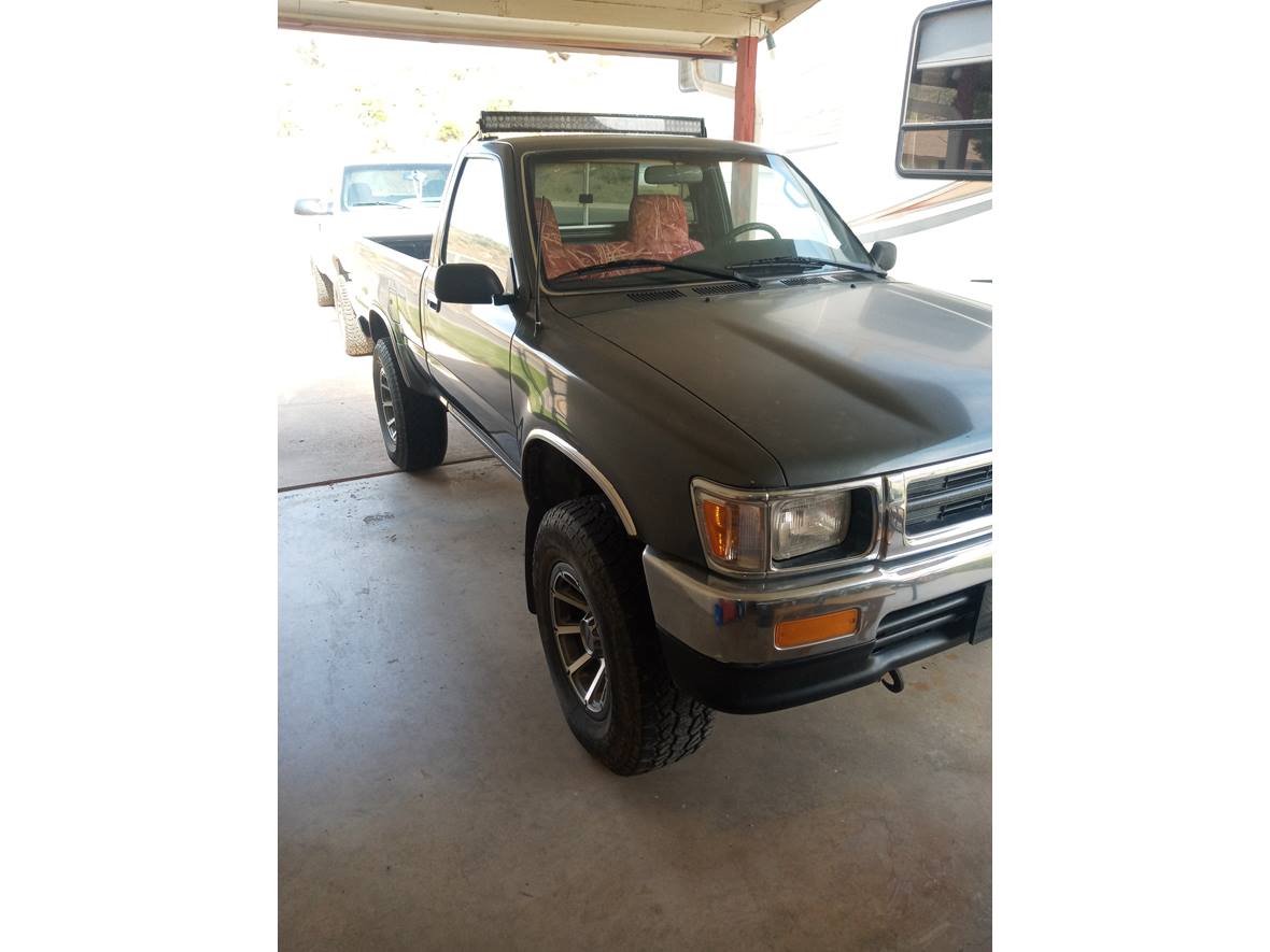 1992 Toyota Pickup for sale by owner in Bagdad