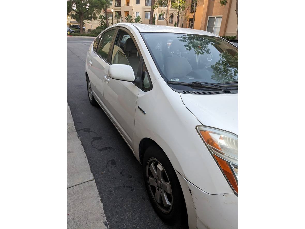 2008 Toyota Prius for sale by owner in Costa Mesa