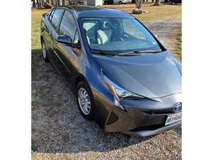 Gray 2017 Toyota Prius