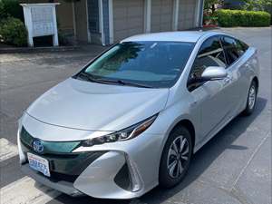 Gray 2018 Toyota Prius Prime