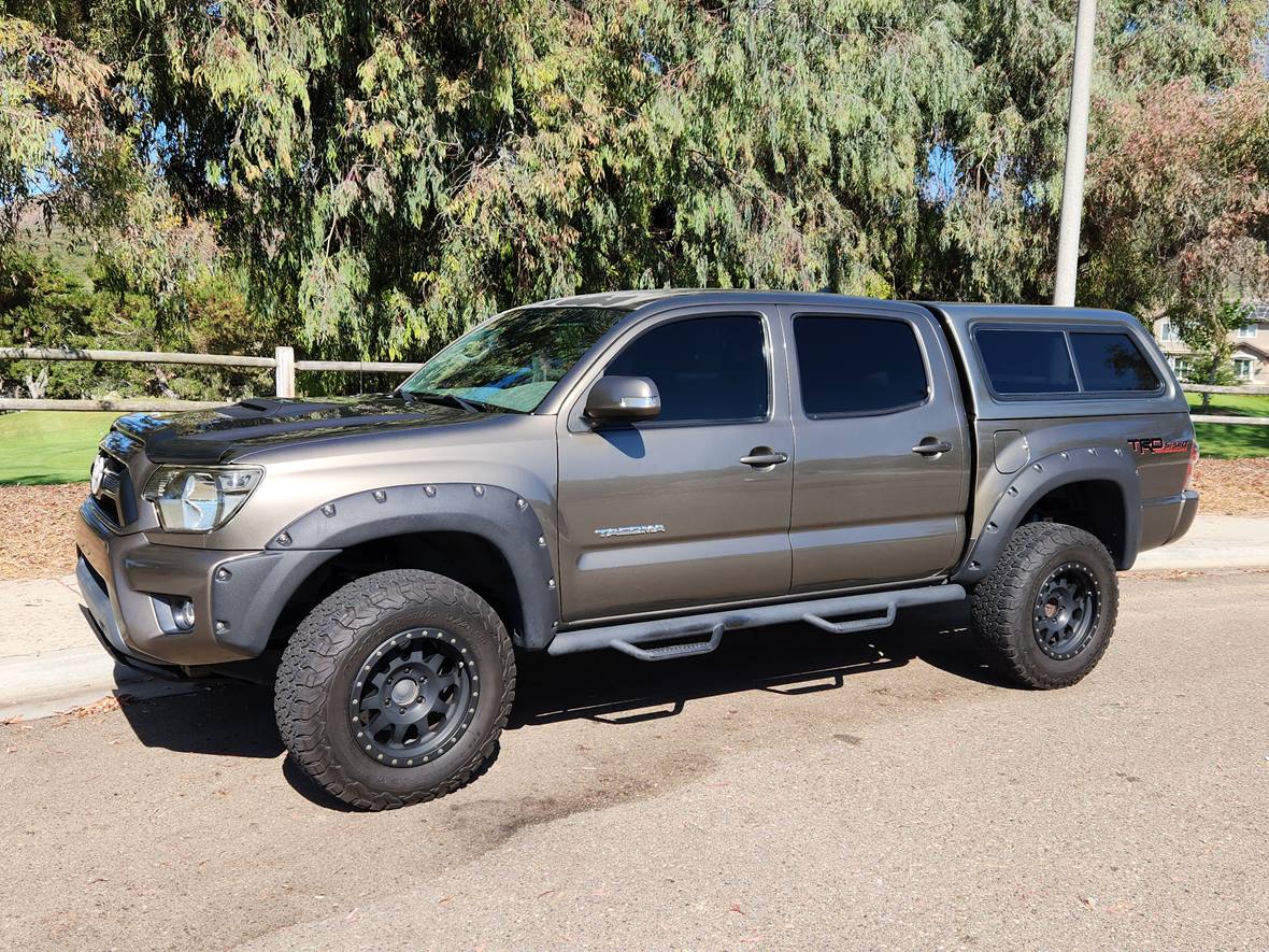 2014 Toyota Tacoma for sale by owner in San Marcos