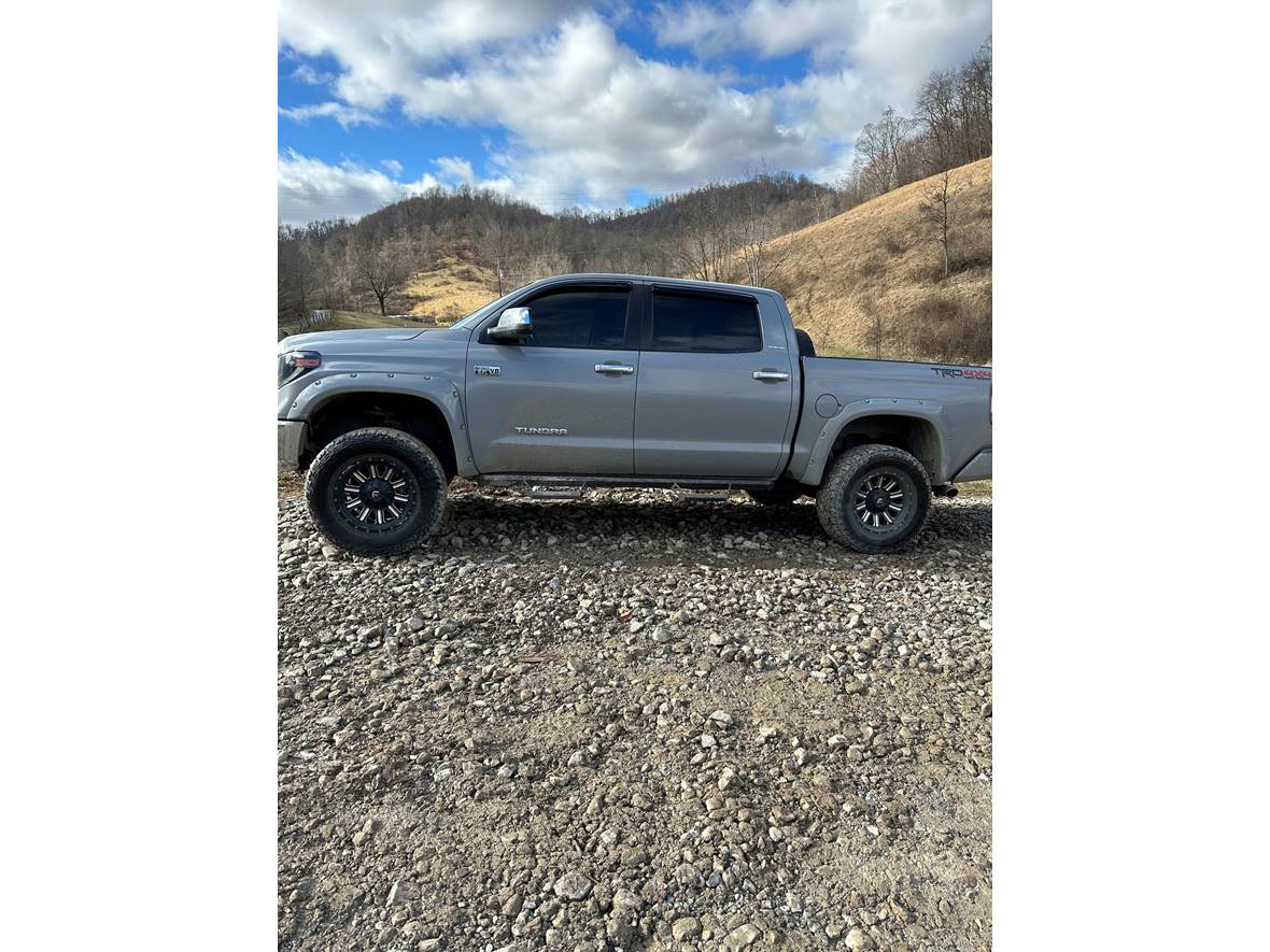 2020 Toyota Tundra for sale by owner in Terra Alta