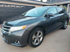 Gray 2014 Toyota Venza