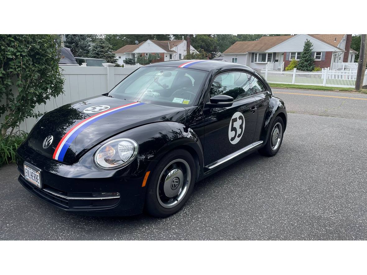 2012 Volkswagen Beetle for sale by owner in Bay Shore