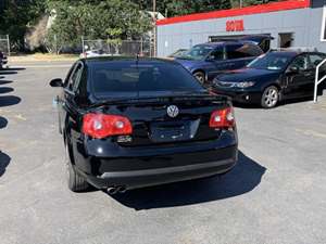 Black 2007 Volkswagen car