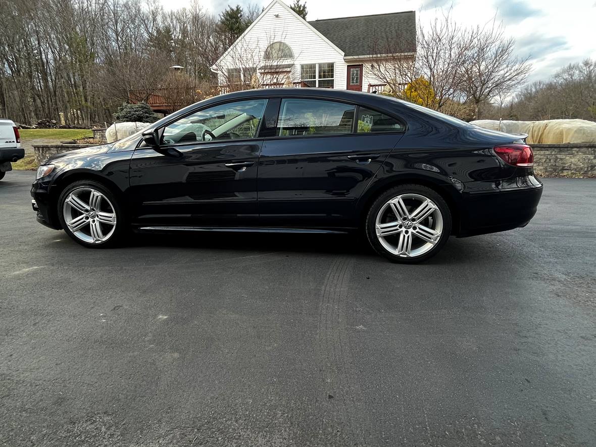 2017 Volkswagen CC for sale by owner in Saratoga Springs