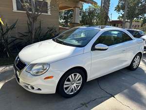 2009 Volkswagen EOS with White Exterior