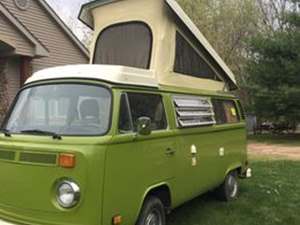 Green 1976 Volkswagen Kombi