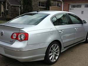 2007 Volkswagen Passat with Silver Exterior