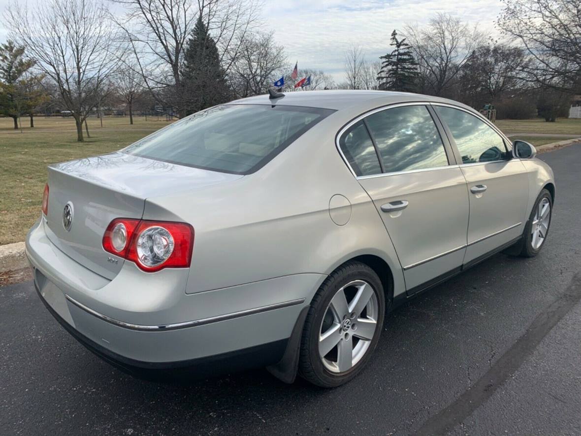 2009 Volkswagen Passat for sale by owner in Rochester