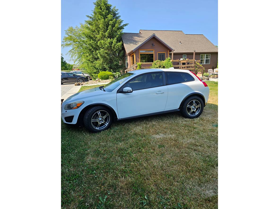 2011 Volvo C30 for sale by owner in Hartville