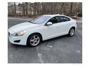 White 2013 Volvo S60