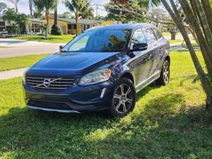 2015 Volvo Xc60 with Blue Exterior