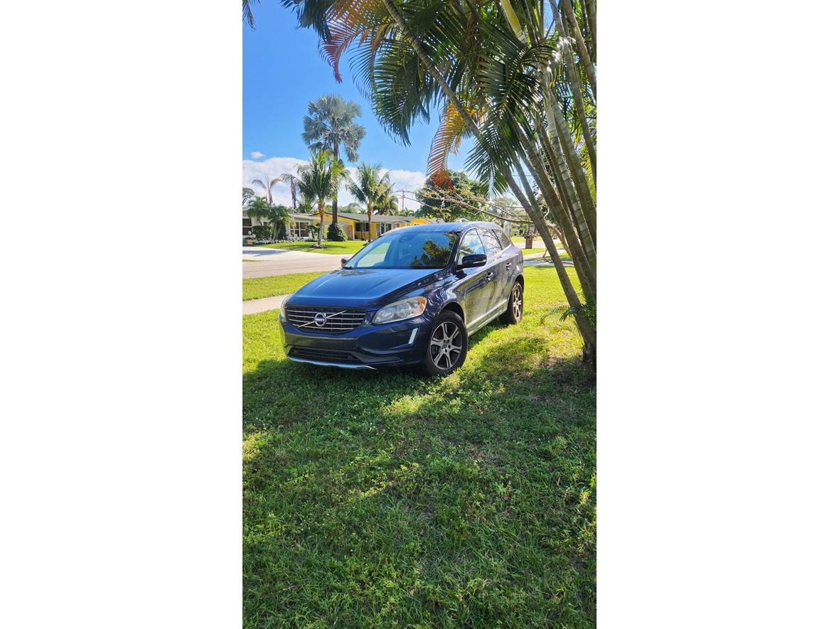 2015 Volvo XC60 for sale by owner in Jupiter