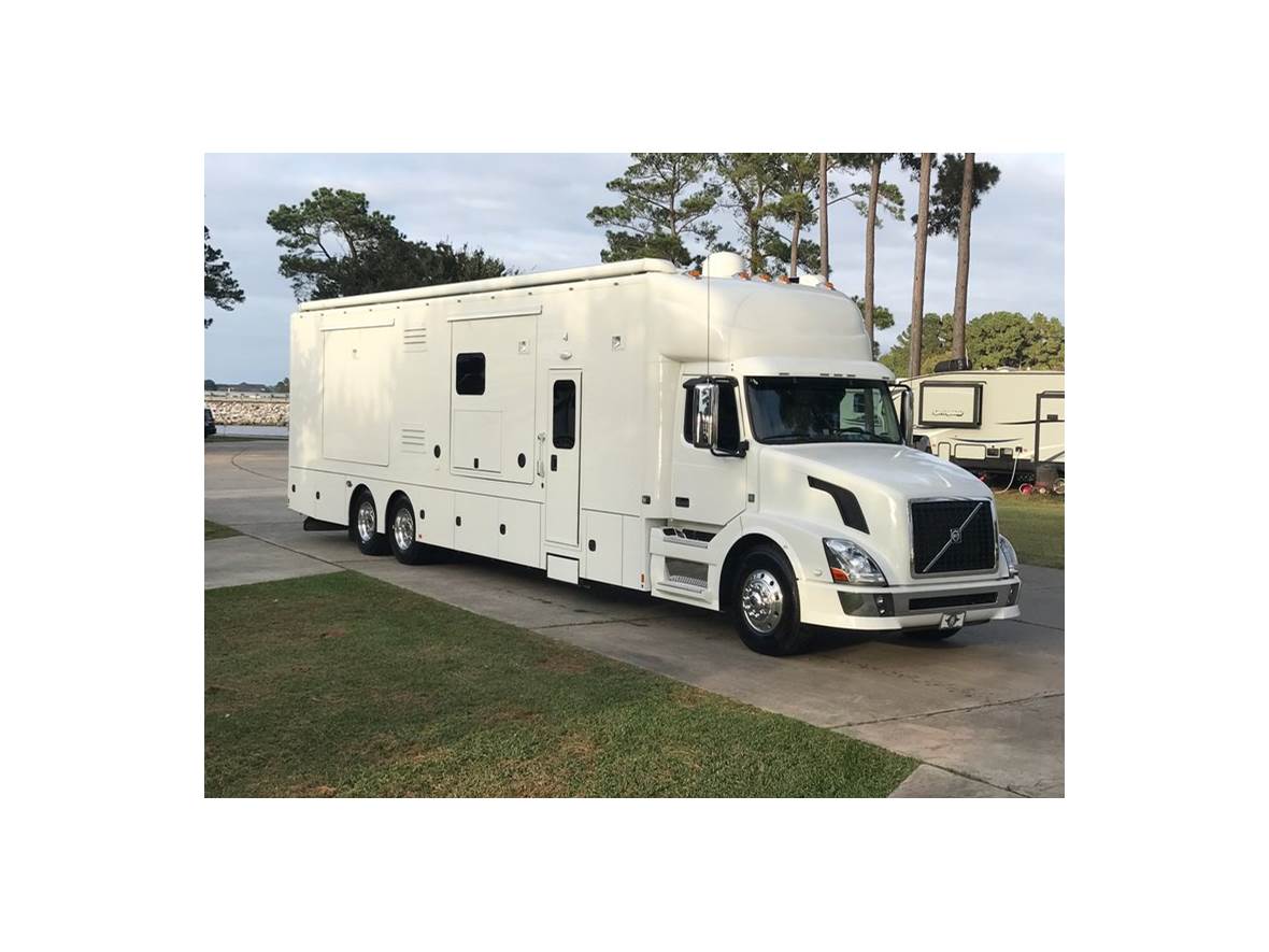 2012 Volvo XC90 for sale by owner in Orlando