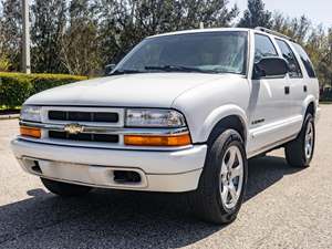 White 2002 Chevrolet Blazer LS