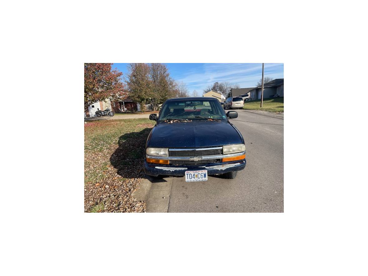 1998 Chevrolet S-10 for sale by owner in Columbia