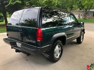 1998 Chevrolet Tahoe with Green Exterior