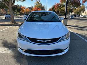 White 2017 Chrysler 200