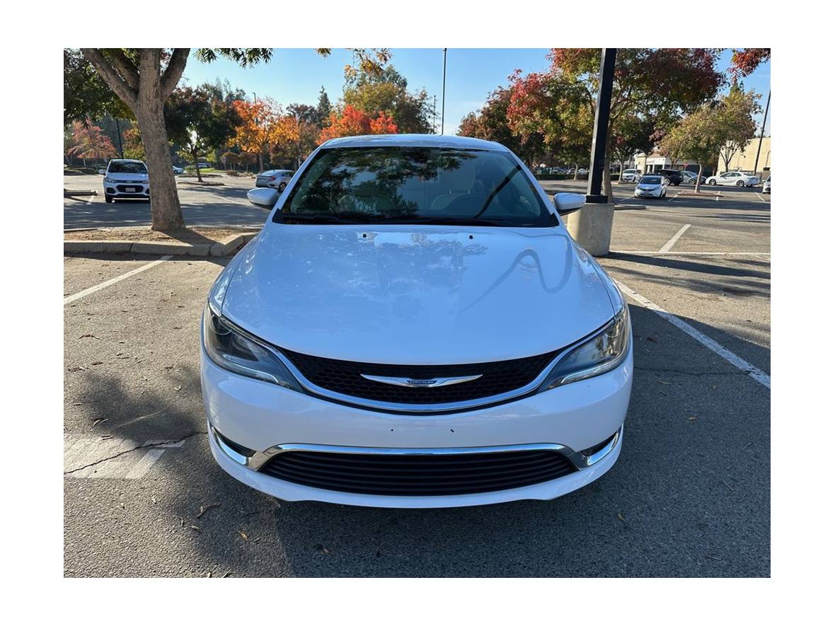 2017 Chrysler 200 for sale by owner in Canyon Country
