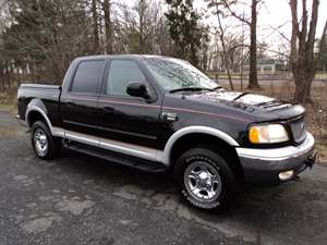 Black 2001 Ford F-150 Supercrew