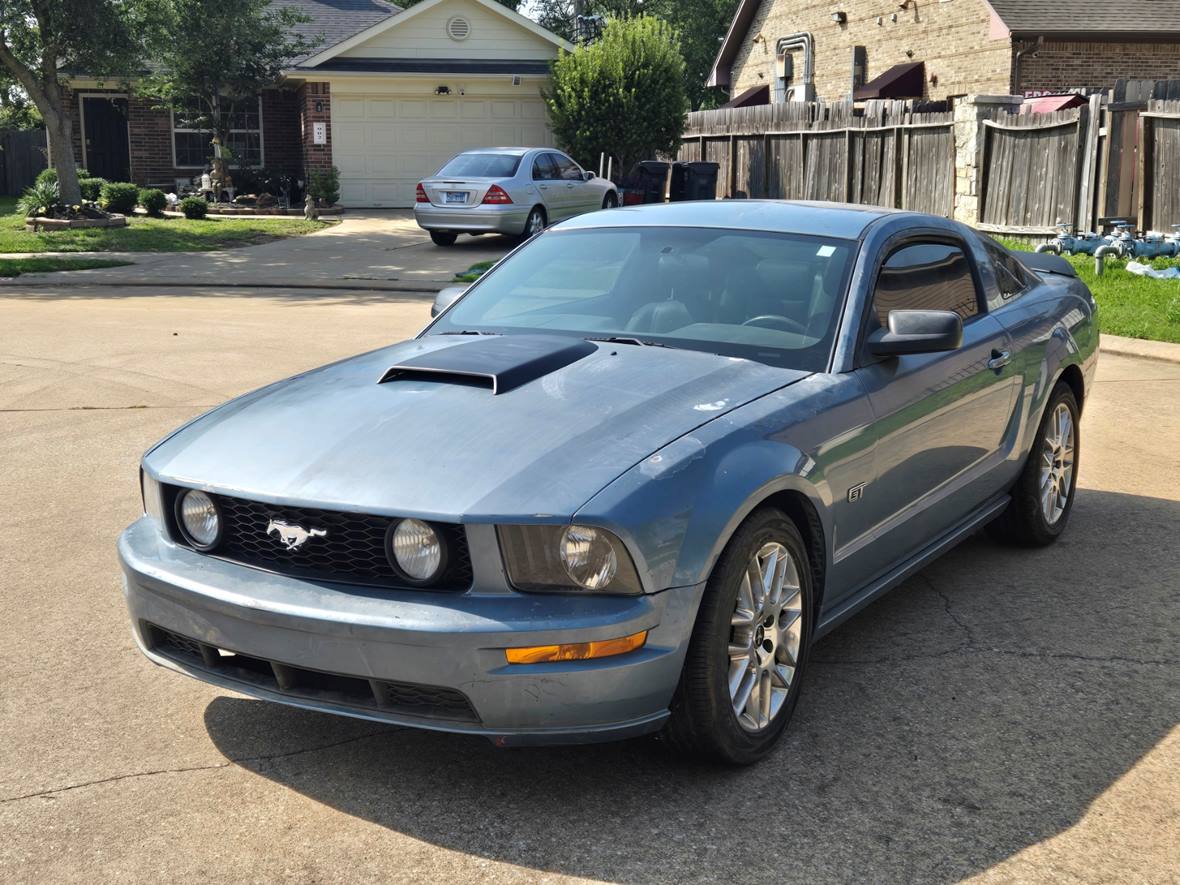 2005 Ford Mustang for sale by owner in Katy