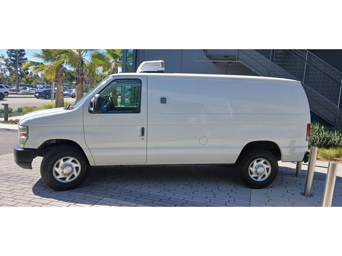 2010 Ford Refrigerated Ford E250 Super Duty Van for sale by owner in Reno