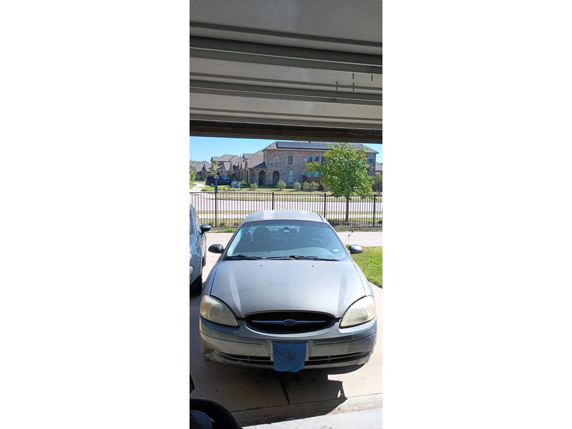 2003 Ford Taurus for sale by owner in Forney