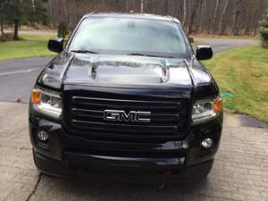 Black 2020 GMC Canyon