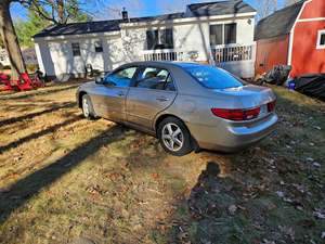 Gold 2005 Honda Accord