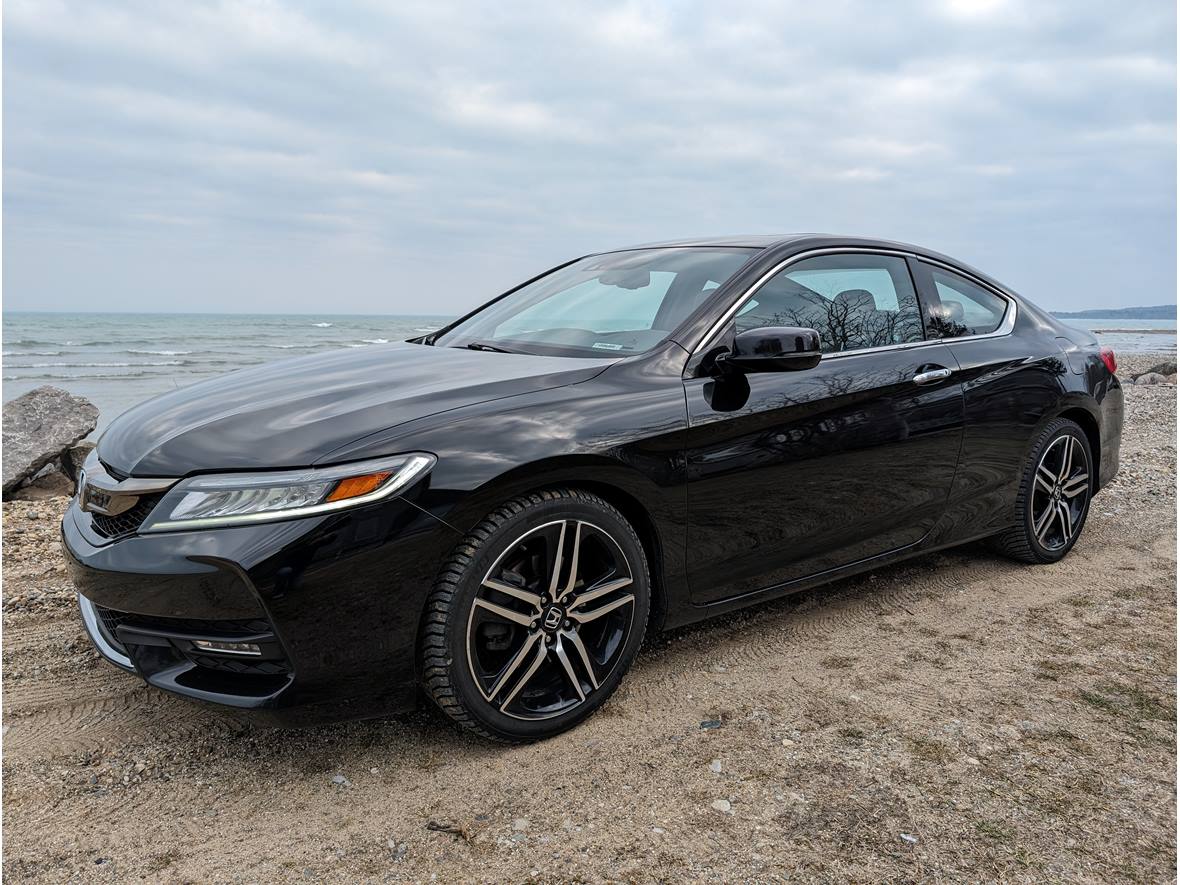 2017 Honda Accord Coupe for sale by owner in Waterford