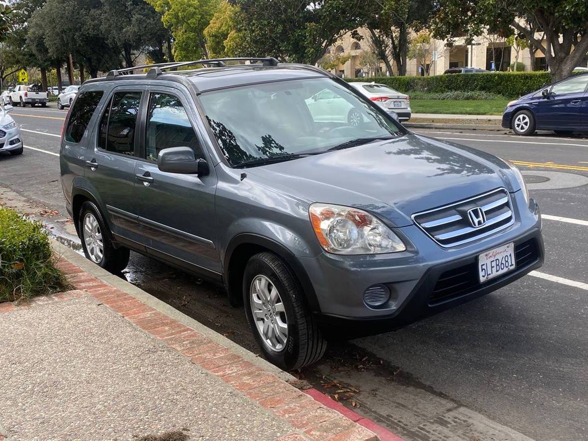 2005 Honda Cr-V for sale by owner in Grand Rapids