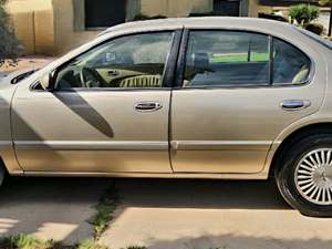 Gold 1996 Infiniti I30