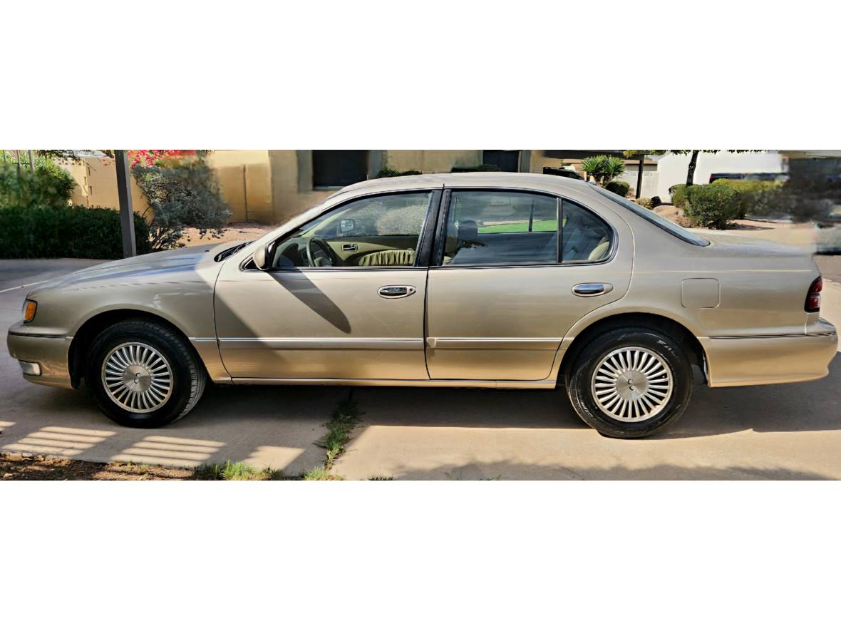 1996 Infiniti I30 for sale by owner in Phoenix