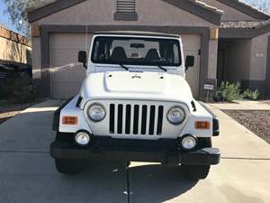 White 2002 Jeep Wrangler