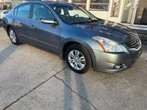 Nissan Altima for sale by owner in Parcel Return Service DC