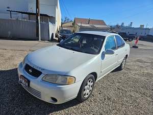 White 2001 Nissan Sentra