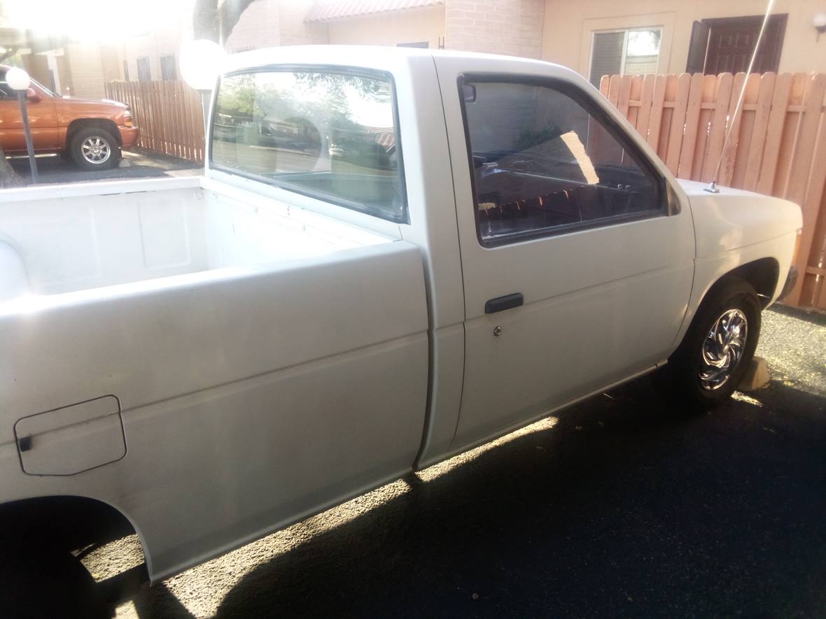 1986 Nissan Truck for sale by owner in Tucson