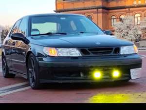 Black 2000 Saab 9-5