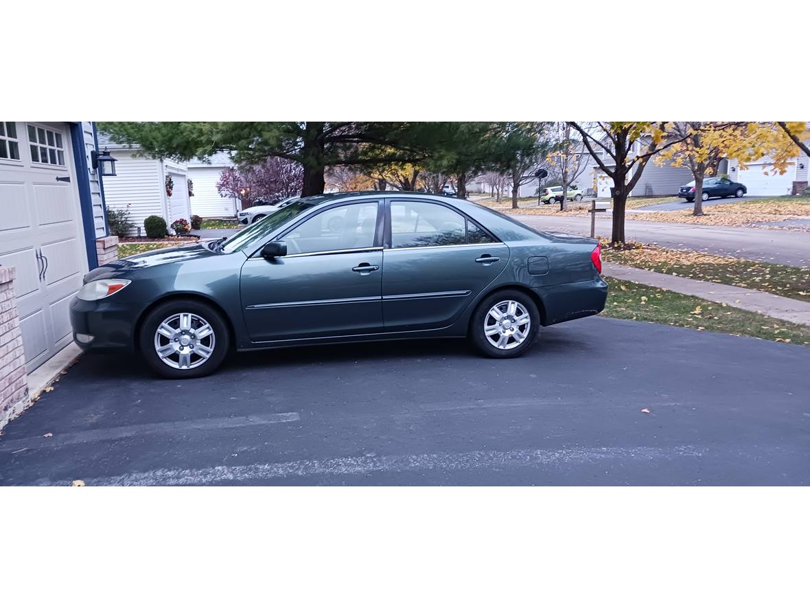 2004 Toyota Camry for sale by owner in Bolingbrook