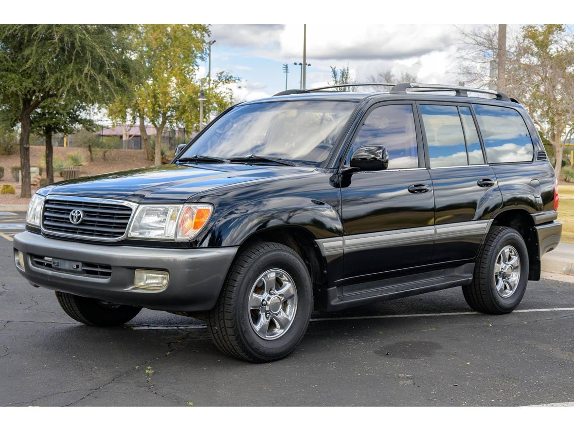 1999 Toyota Land Cruiser for sale by owner in Phoenix