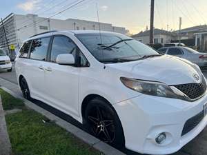 Toyota Sienna for sale by owner in Jackson MS