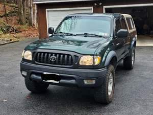 Green 2004 Toyota Tacoma
