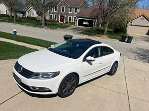 Volkswagen CC Executive Editio for sale by owner in Tampa FL