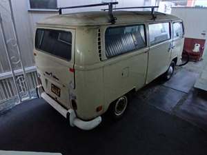Beige 1970 Volkswagen Eurovan