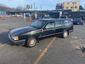 Black 1993 Volvo 960